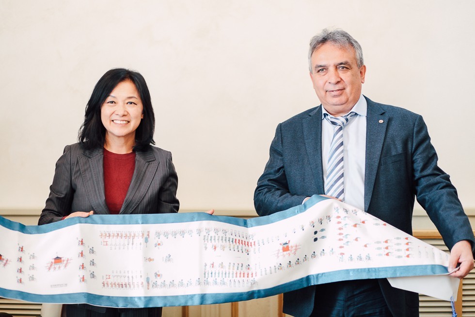 В ИМО торжественно открыли X Семинар по корееведению(фоторепортаж) В ИМО торжественно открыли X Семинар по корееведению(фоторепортаж)