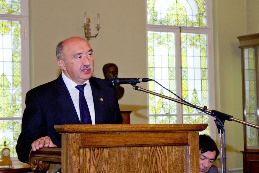 International Cambridge Certificates awarded in KFU