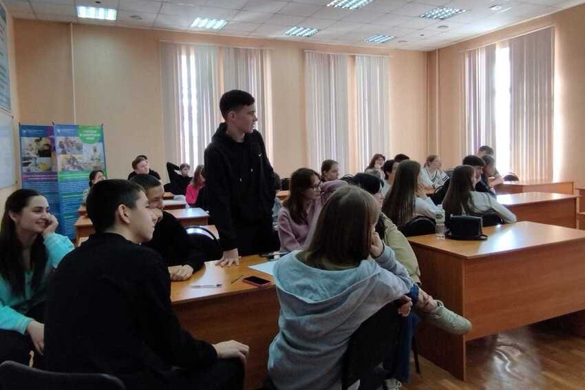 Что такое экономика знаний и какое место за партой лучшее? Что такое экономика знаний и какое место за партой лучшее?