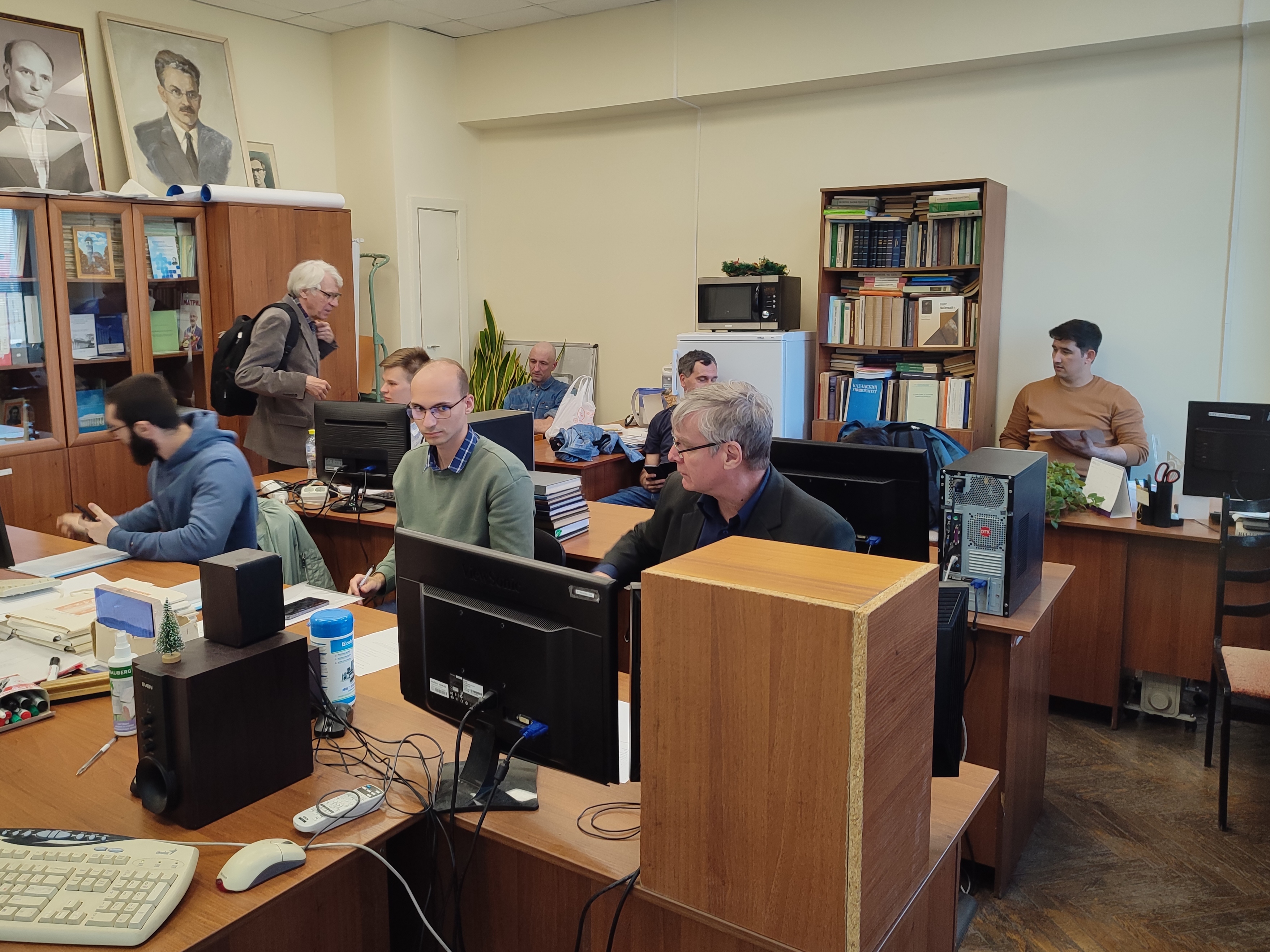 11 мая на кафедре геометрии состоялась защита курсовых работ студентов 3 курса направления 01.03.01 Математика 11 мая на кафедре геометрии состоялась защита курсовых работ студентов 3 курса направления 01.03.01 Математика