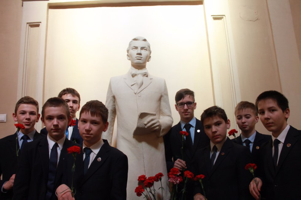 ��������� � ������������ ����� �. �����