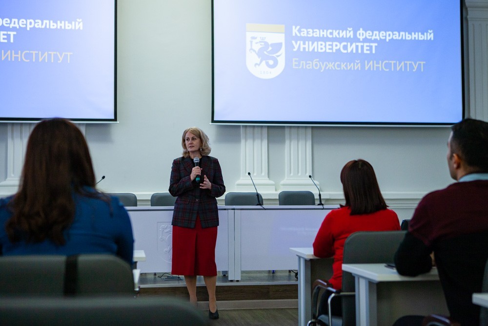 Certificates were awarded to teachers of Fergana State University.