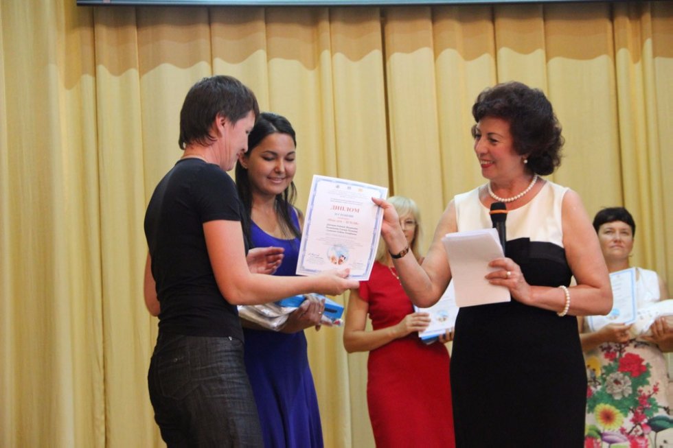 Сегодня, 10 августа состоялась торжественная церемония закрытия VII Международного фестиваля школьных учителей Сегодня, 10 августа состоялась торжественная церемония закрытия VII Международного фестиваля школьных учителей