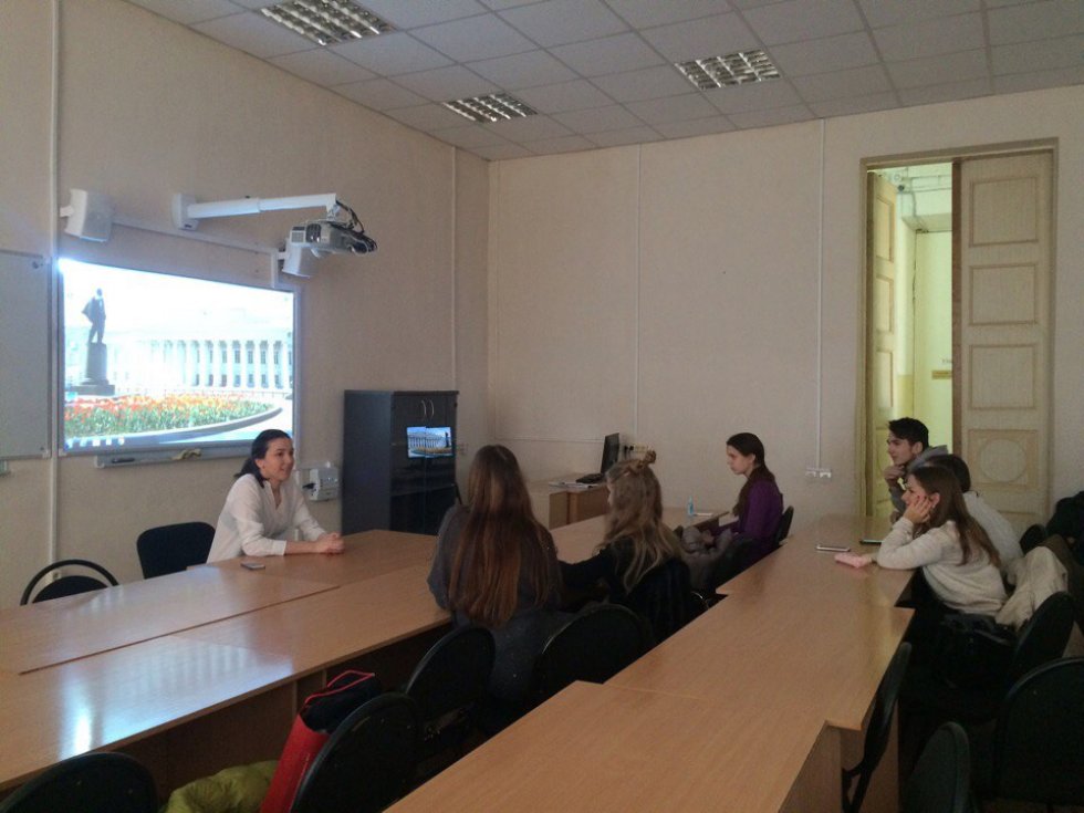 Менеджер по работе с медиа-партнерами социальной сети 'Одноклассники' выступил на мастер-классе в КФУ Менеджер по работе с медиа-партнерами социальной сети 'Одноклассники' выступил на мастер-классе в КФУ