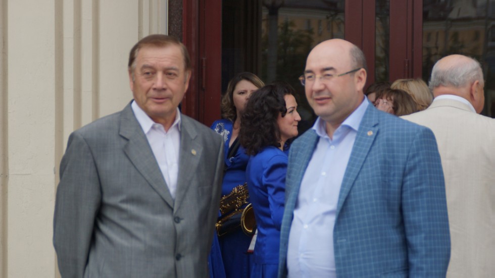 ������� �������� ����� � ������