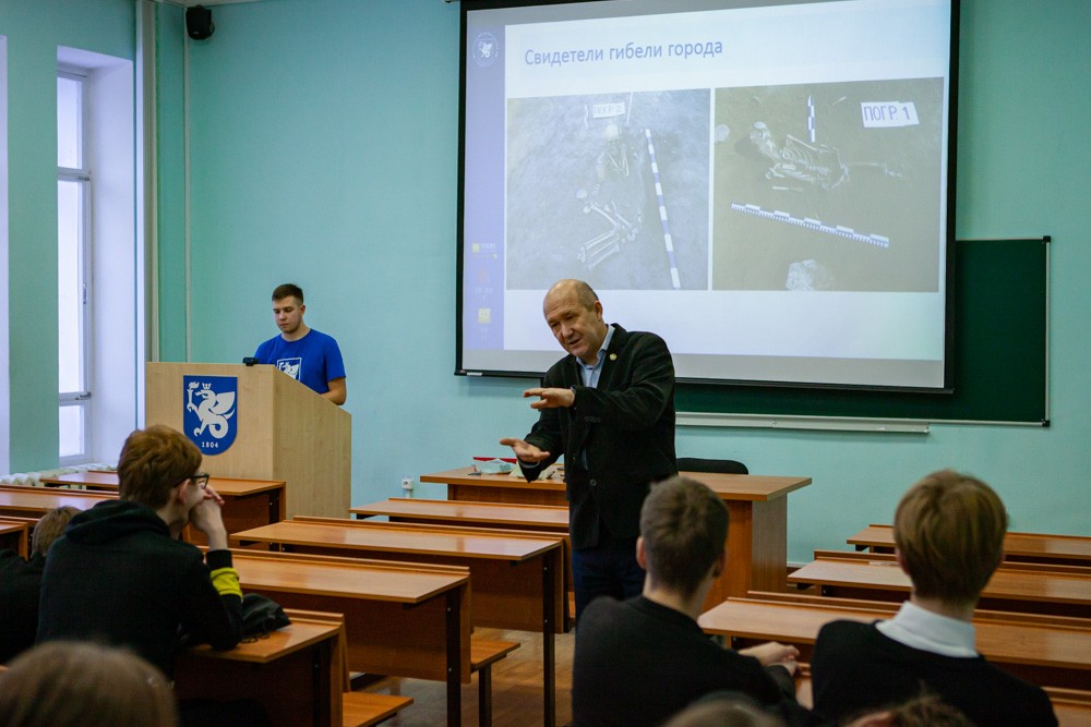 Занятия психолого-педагогических классов прошли в Елабужском институте КФУ Занятия психолого-педагогических классов прошли в Елабужском институте КФУ