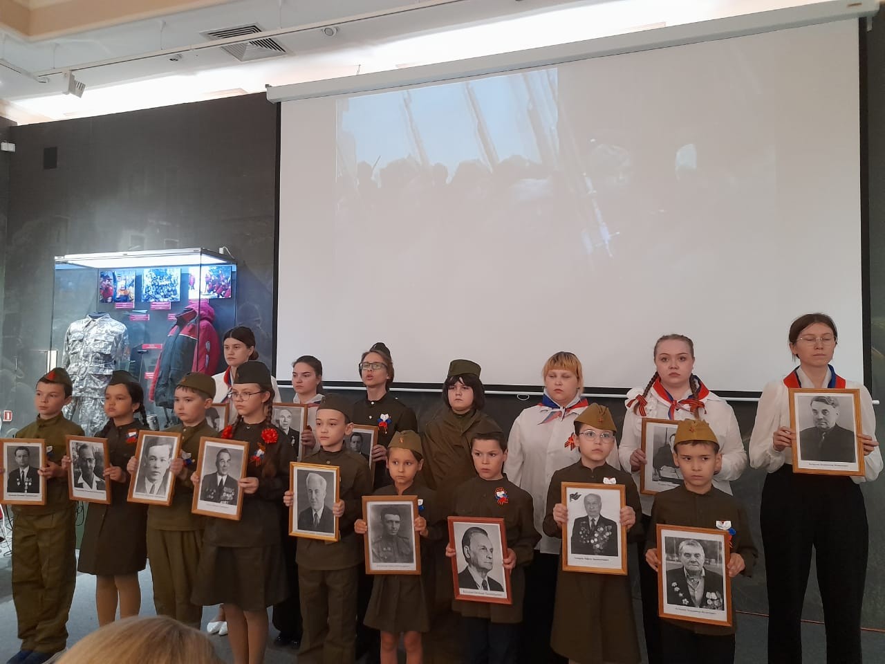 ������� ����� ��� '������' �������� � ��������� ��������� � ������� ������ � �����-��������� ������� ������������� ����� � ��������� ������ ,������� �����, ���������, ���� ������, ������������� ���������� ������������, ������� ������, ������� ������������� �����, �����-��������, ��������-����������