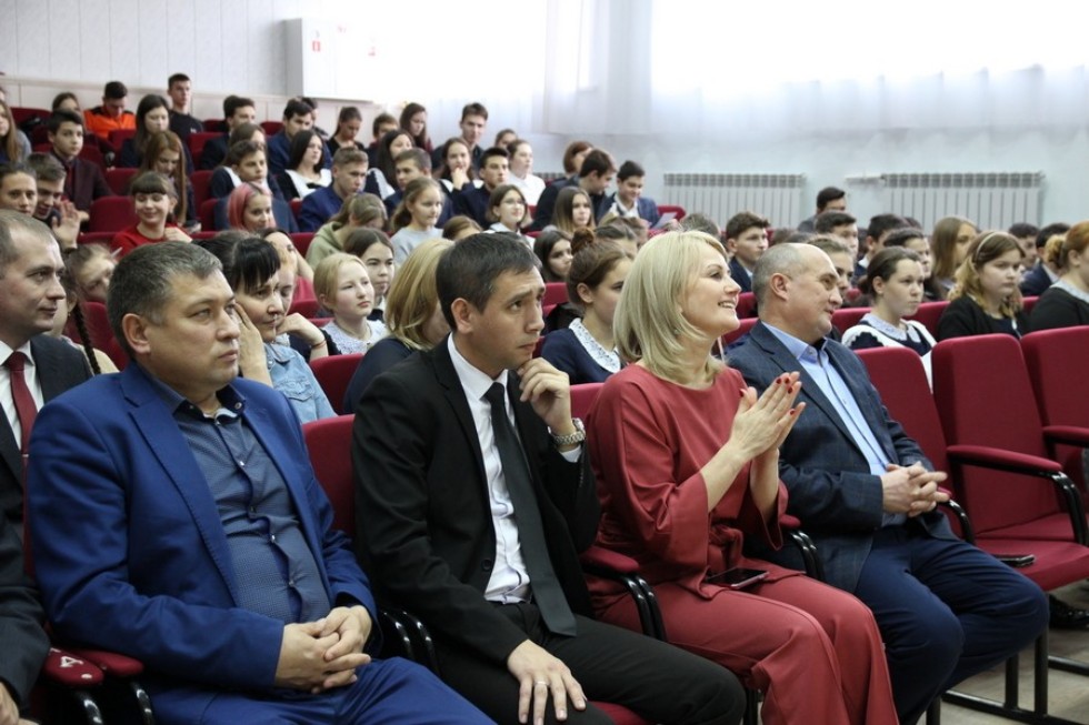 ����� 400 ������� ������� ������� � ����� '������� ������ ���' � ������ �������