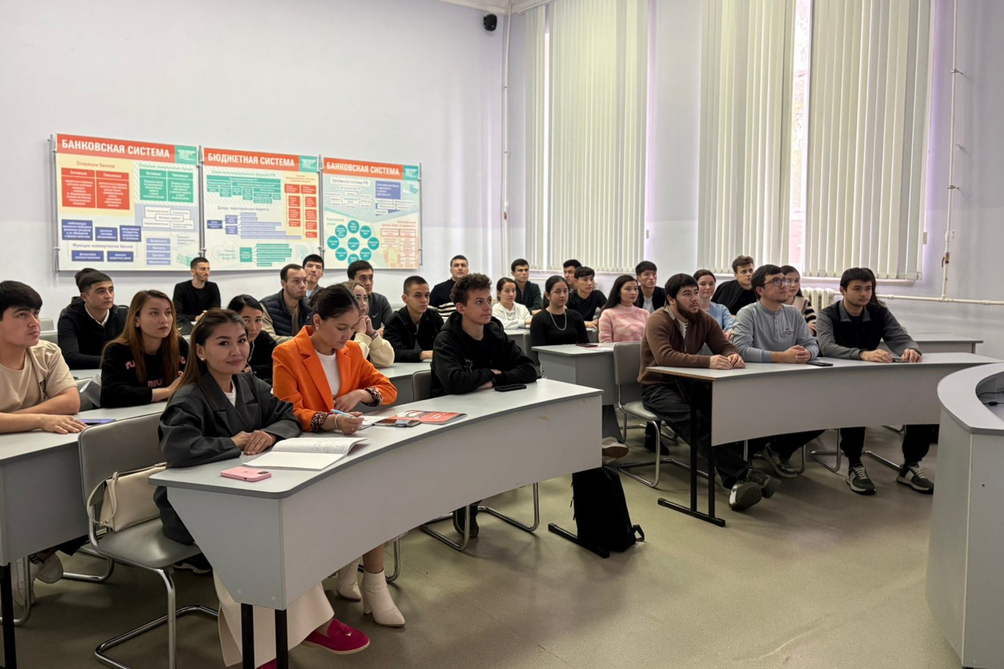 Фильм 'Техпреды' обсудили студенты Елабужского института КФУ Фильм 'Техпреды' обсудили студенты Елабужского института КФУ