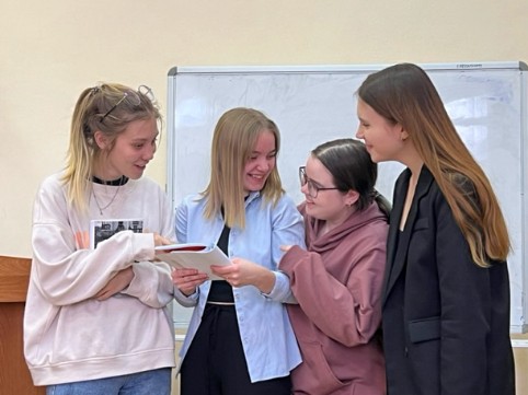 Интересные занятия по детской литературе Интересные занятия по детской литературе