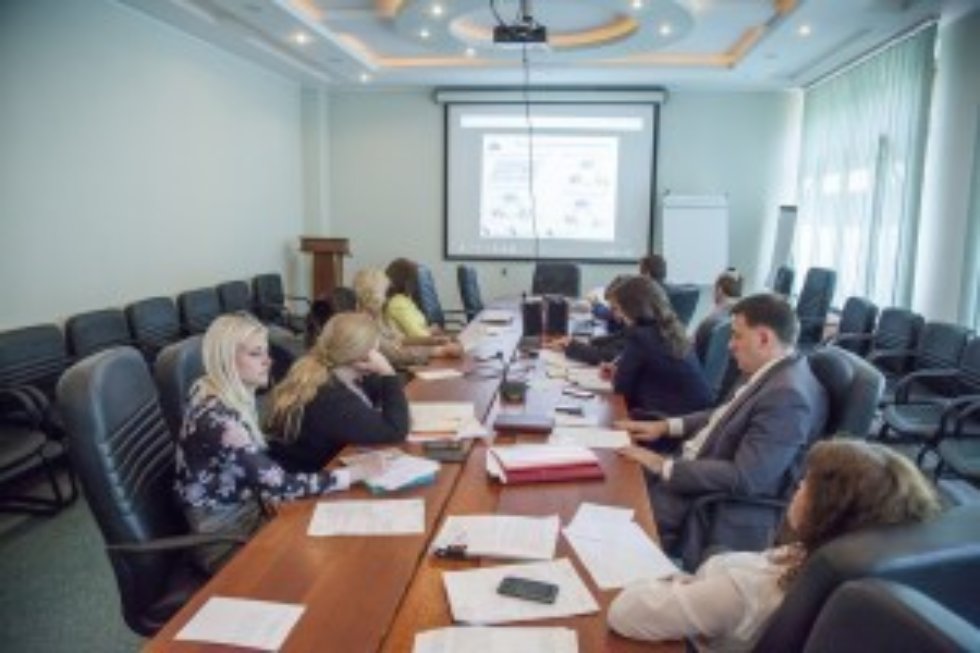 G-10 - ����������� ����������������� ��������