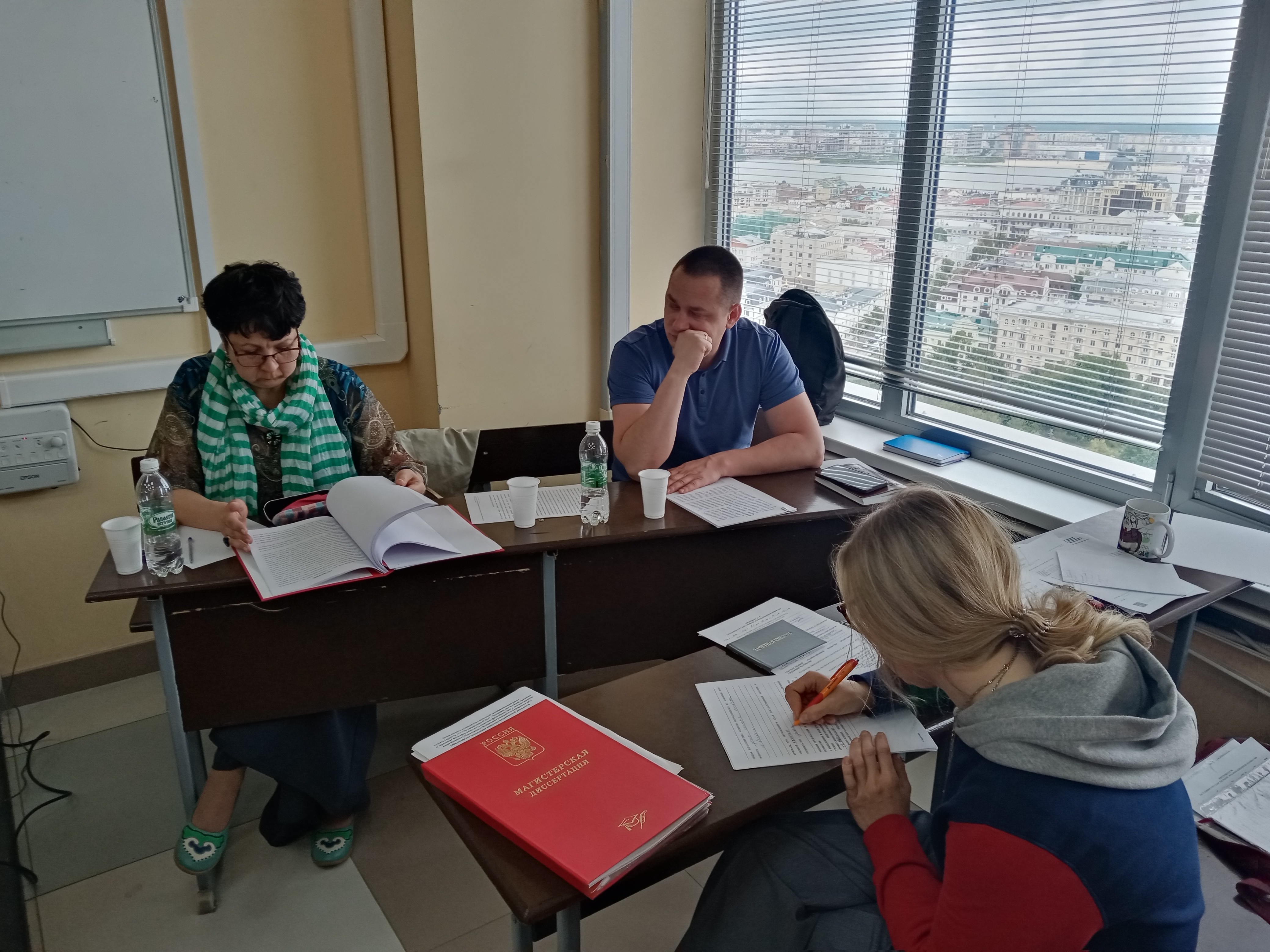 Защитились первые выпускники новой магистерской программы по философии Защитились первые выпускники новой магистерской программы по философии