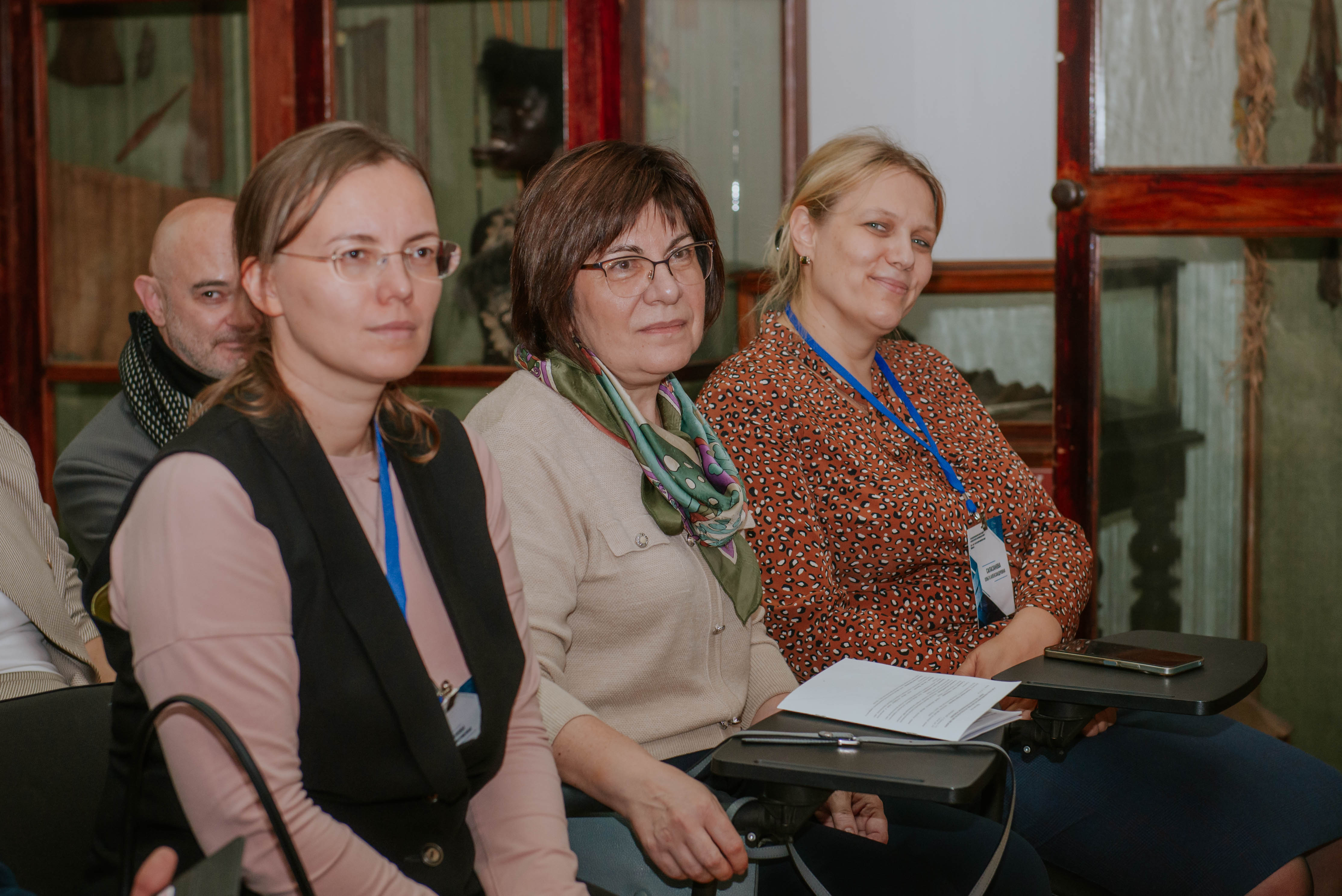 ������-�����