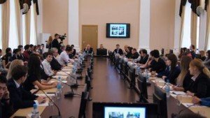 Круглый стол 'Диалог культур против экстремизма'. Круглый стол 'Диалог культур против экстремизма'.