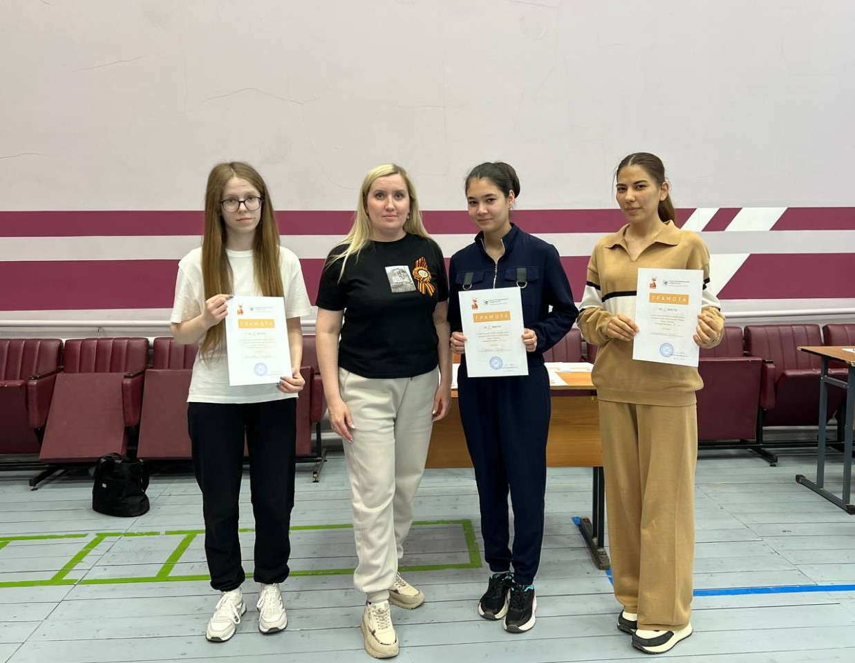 В Елабужском институте КФУ прошли соревнования по армрестлингу В Елабужском институте КФУ прошли соревнования по армрестлингу