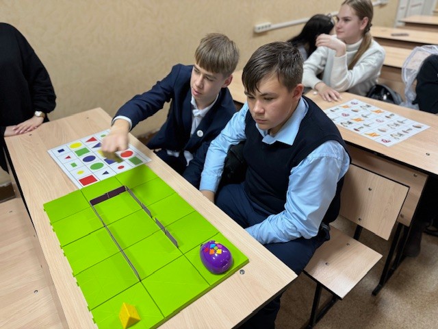 Фестиваль 'Открываю мир науки!' - площадка приобщения молодёжи к научному творчеству Фестиваль 'Открываю мир науки!' - площадка приобщения молодёжи к научному творчеству