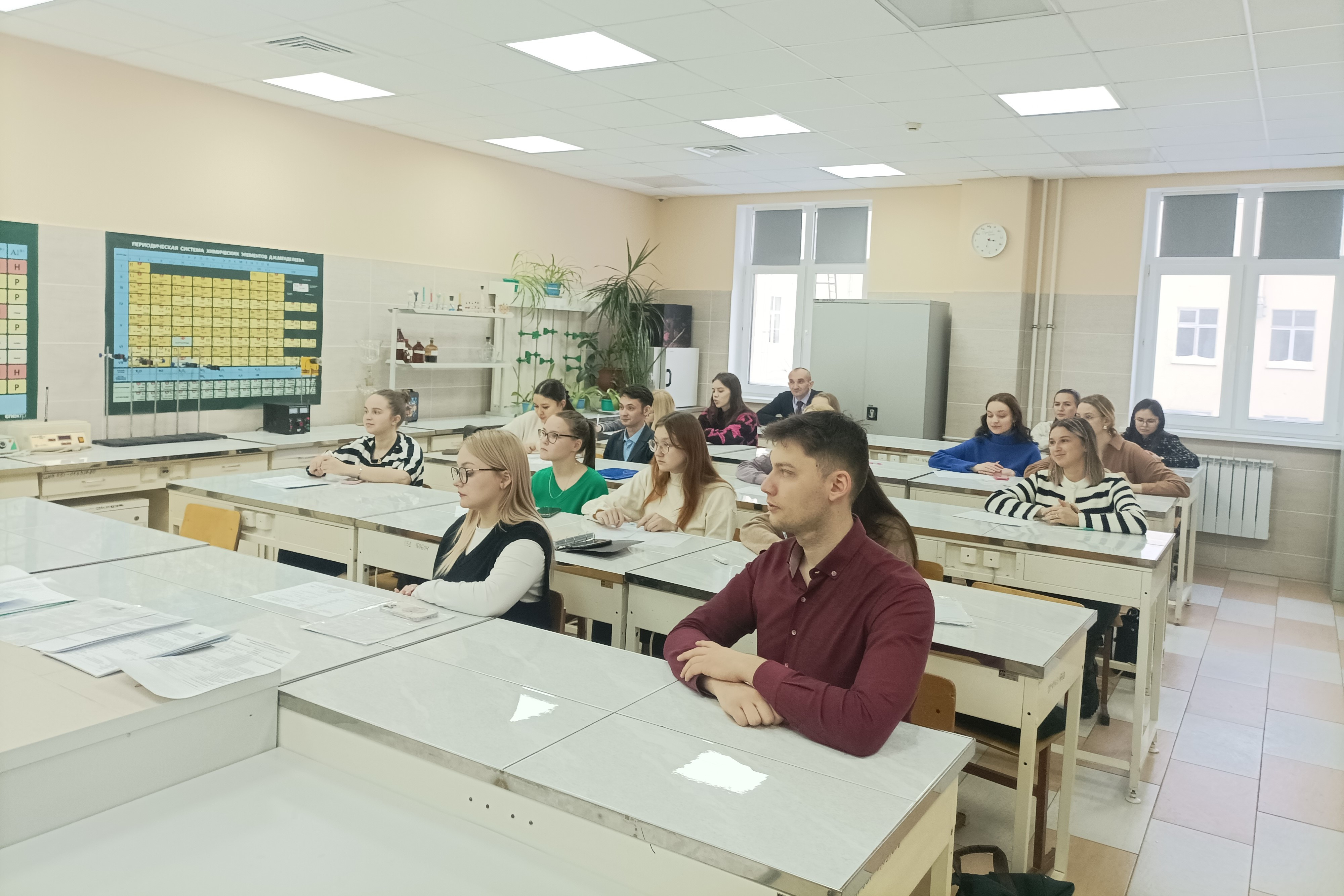 Реализация МЭШ ? к практике студентов 3 курса Реализация МЭШ ? к практике студентов 3 курса