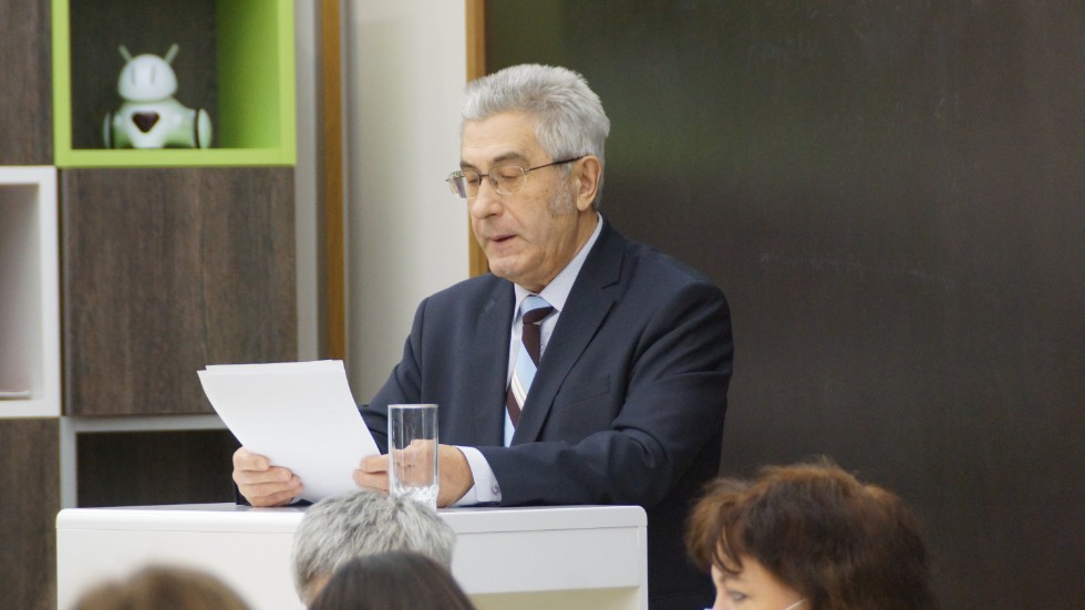 �������� ������������� ������-������������ �����������, ����������� 100-����� �� ��� �������� ��������� ��� ���������