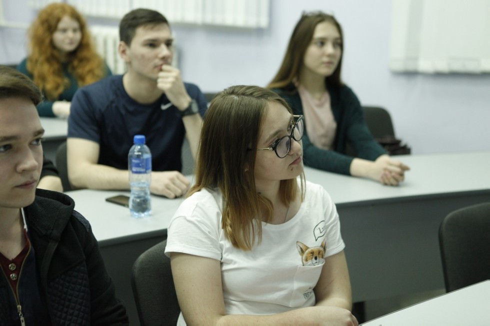 В Елабужском институте КФУ прошла очередная встреча киноклуба В Елабужском институте КФУ прошла очередная встреча киноклуба