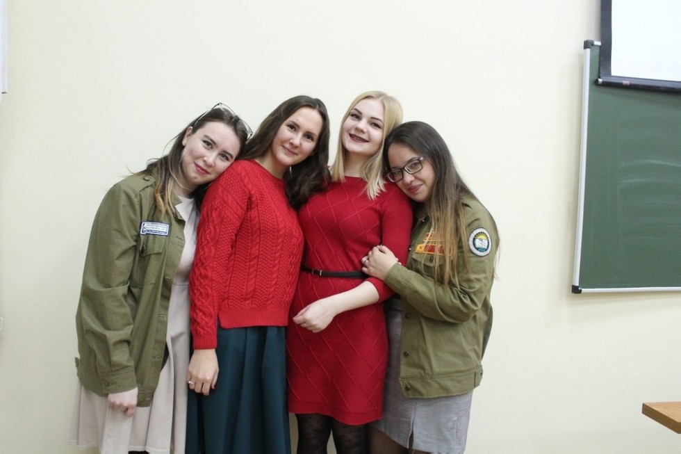 Студенты Елабужского института решают проблему низкого читательского интереса у детей Студенты Елабужского института решают проблему низкого читательского интереса у детей