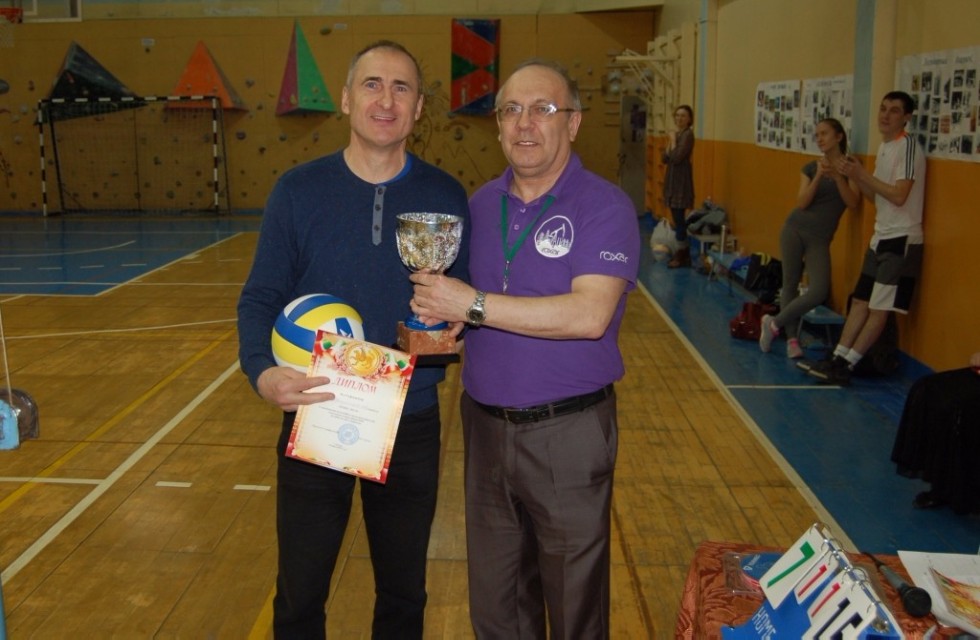 9-ый турнир по волейболу памяти Г.А. Кудрякова 9-ый турнир по волейболу памяти Г.А. Кудрякова