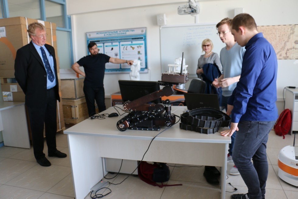 LIRS was visited by a representative of the University of Western Australia