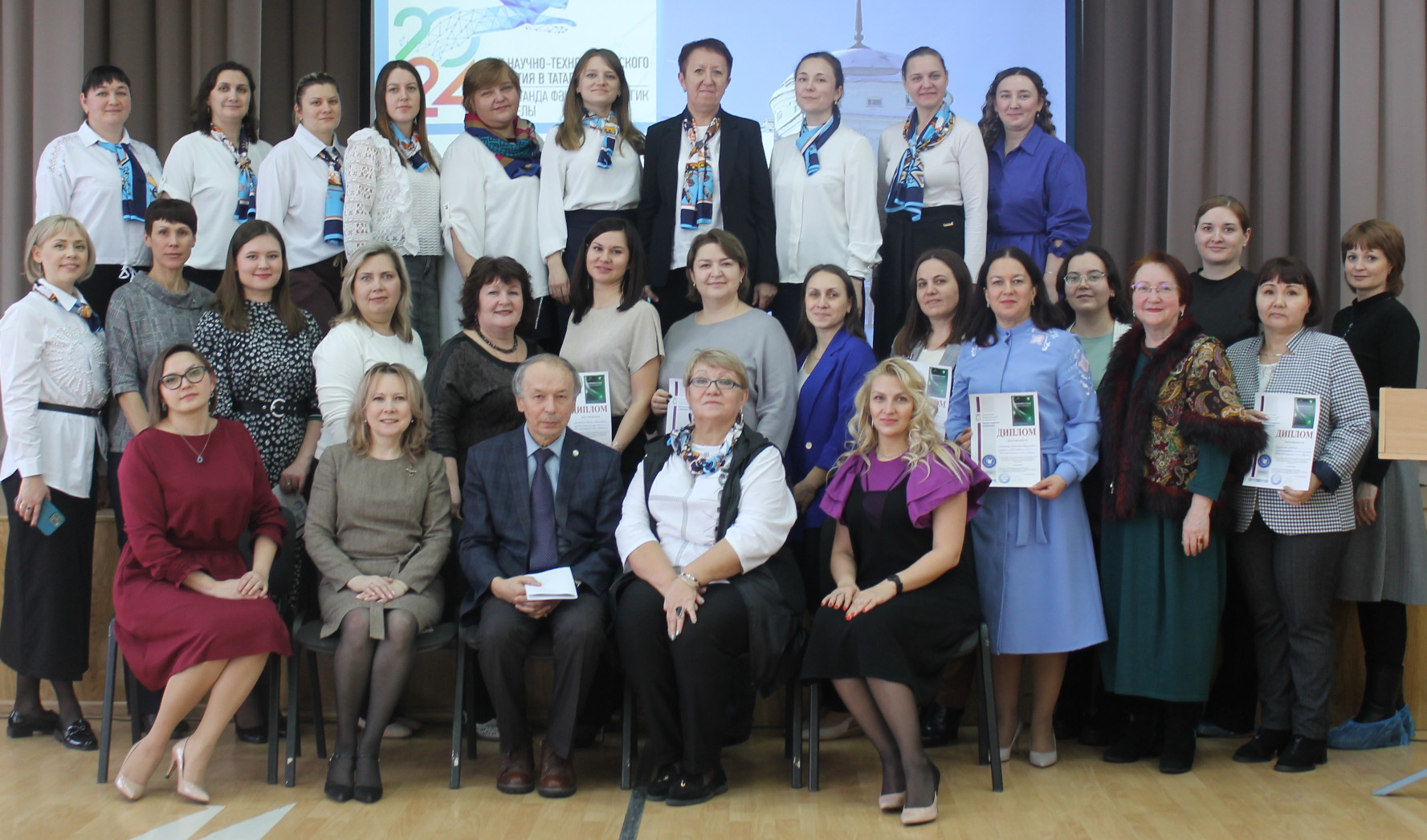 Одаренность и талант в условиях научно-технологического обновления содержания непрерывного образования Одаренность и талант в условиях научно-технологического обновления содержания непрерывного образования