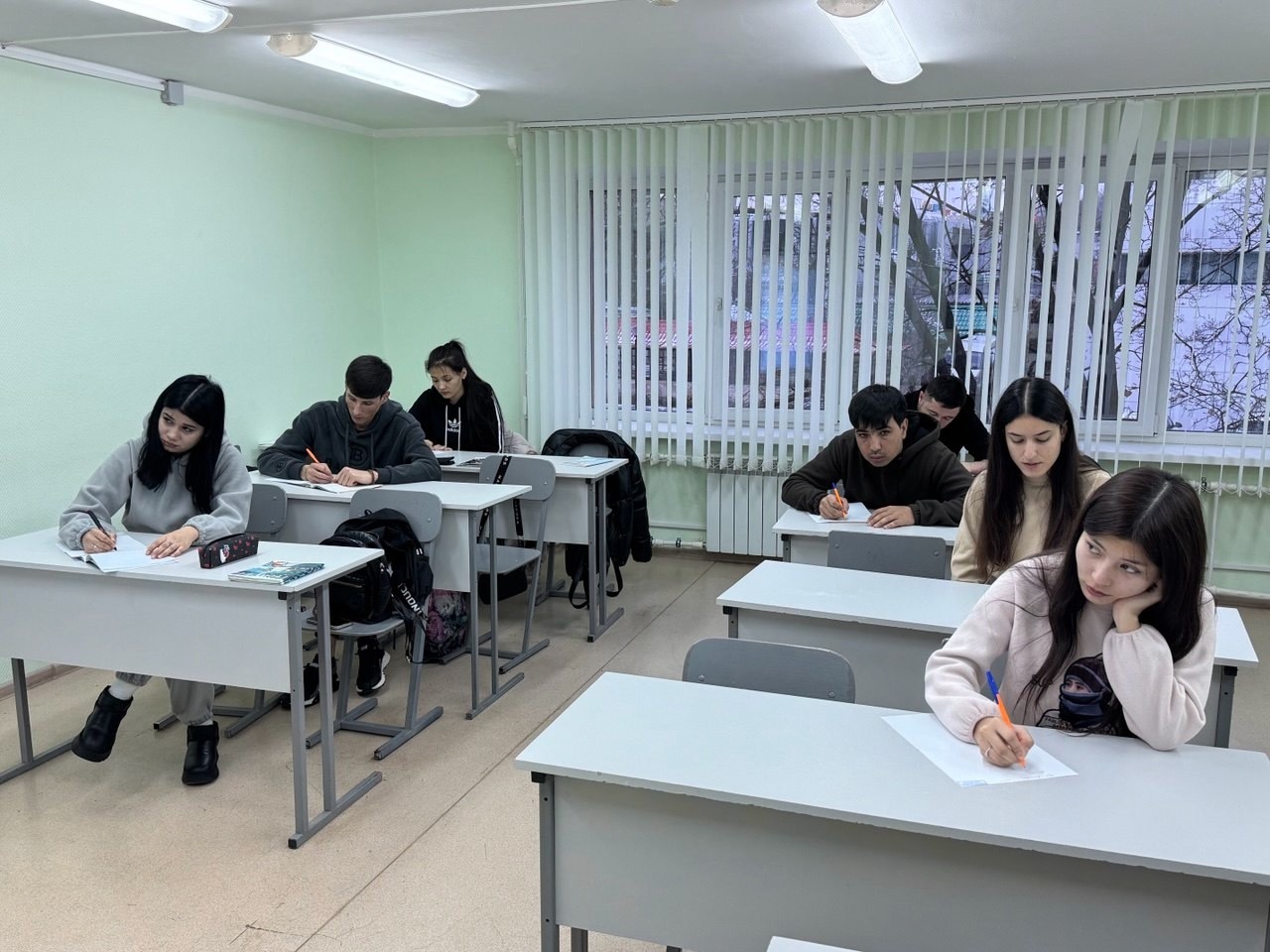 �������� ������ � ���������� �����