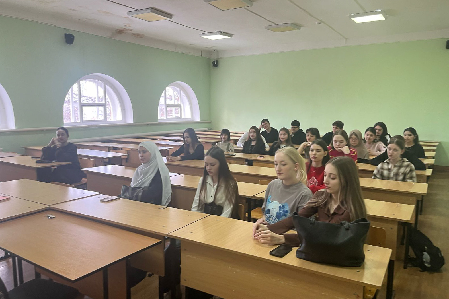 Предупреждение дистанционных хищений: кураторские часы на отделении иностранных языков Предупреждение дистанционных хищений: кураторские часы на отделении иностранных языков