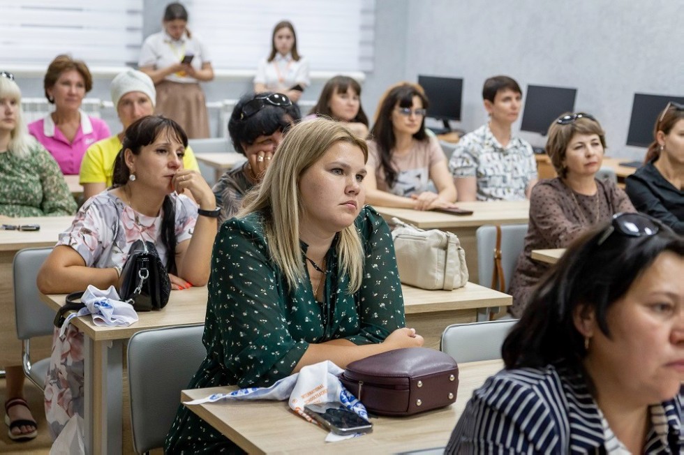 В рамках XII Международного фестиваля школьных учителей состоялась встреча с представителями издательства 'Русское слово' В рамках XII Международного фестиваля школьных учителей состоялась встреча с представителями издательства 'Русское слово'