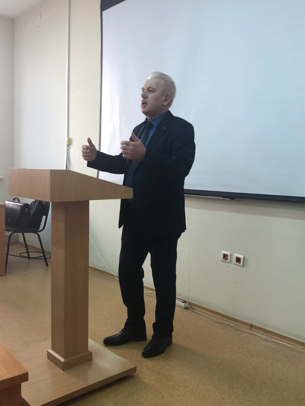 'Шаһнамәче' белән очрашу' 'Шаһнамәче' белән очрашу'