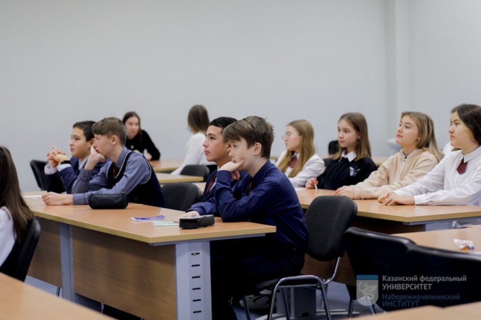 'Learning English with Board Games'