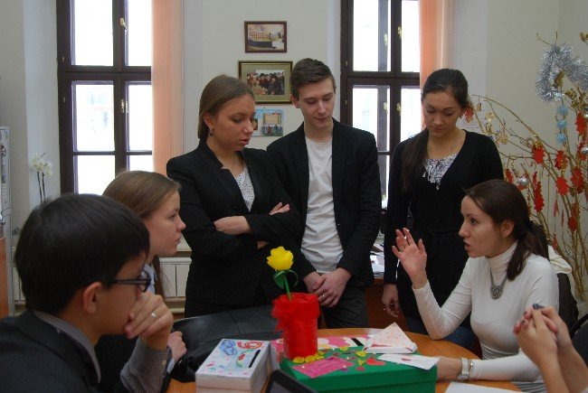 � �������