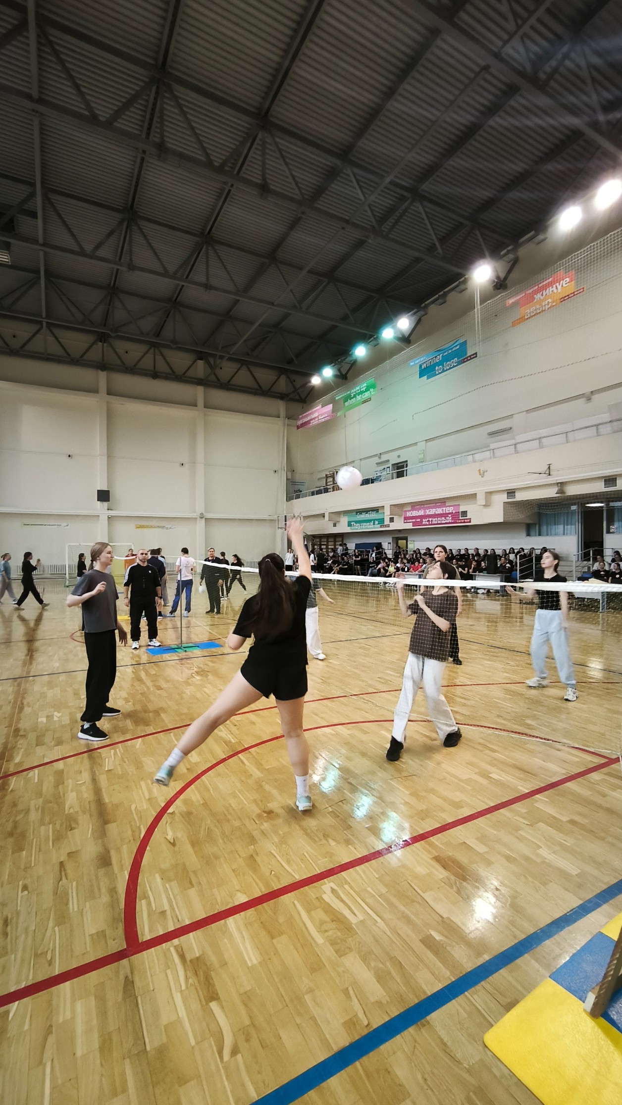 Осень спортивных открытий: Миниволей покорил сердца студентов Осень спортивных открытий: Миниволей покорил сердца студентов