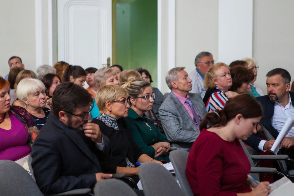 В Елабужском институте КФУ прошло совещание трудового коллектива В Елабужском институте КФУ прошло совещание трудового коллектива