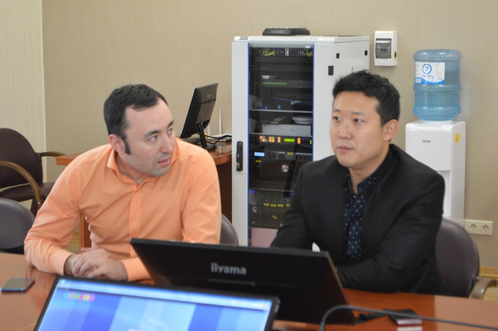 ��������� �������� WEIDONG CLOUD EDUCATION GROUP �������� ���������� �������� ���