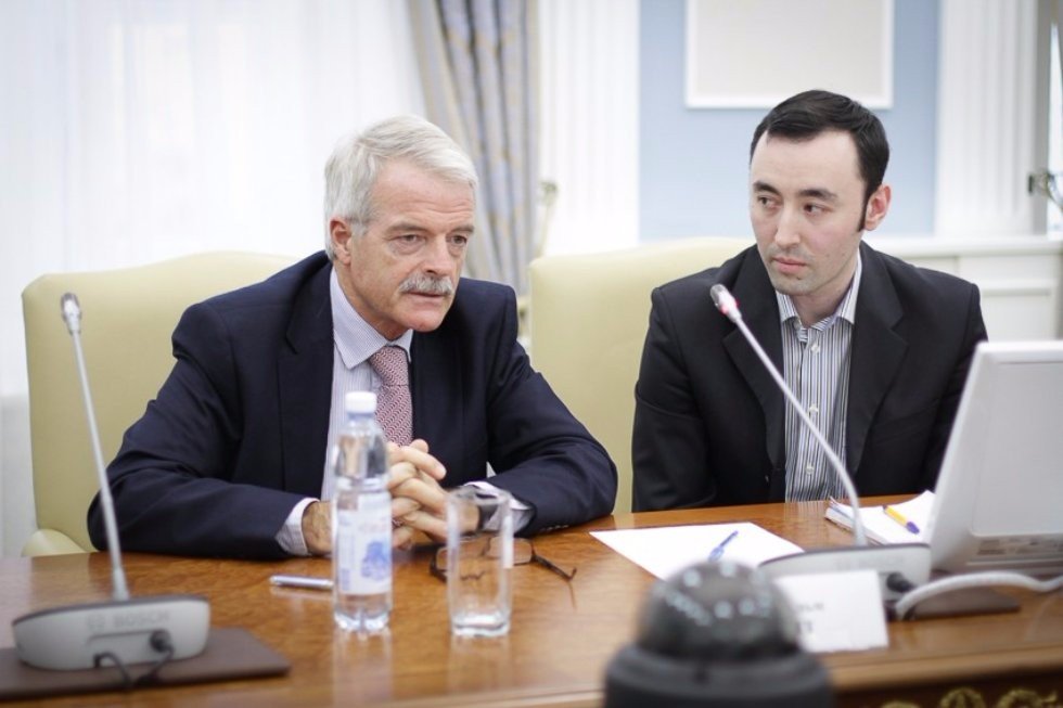 Chairman of NHS England Malcom Grant Visits Kazan University