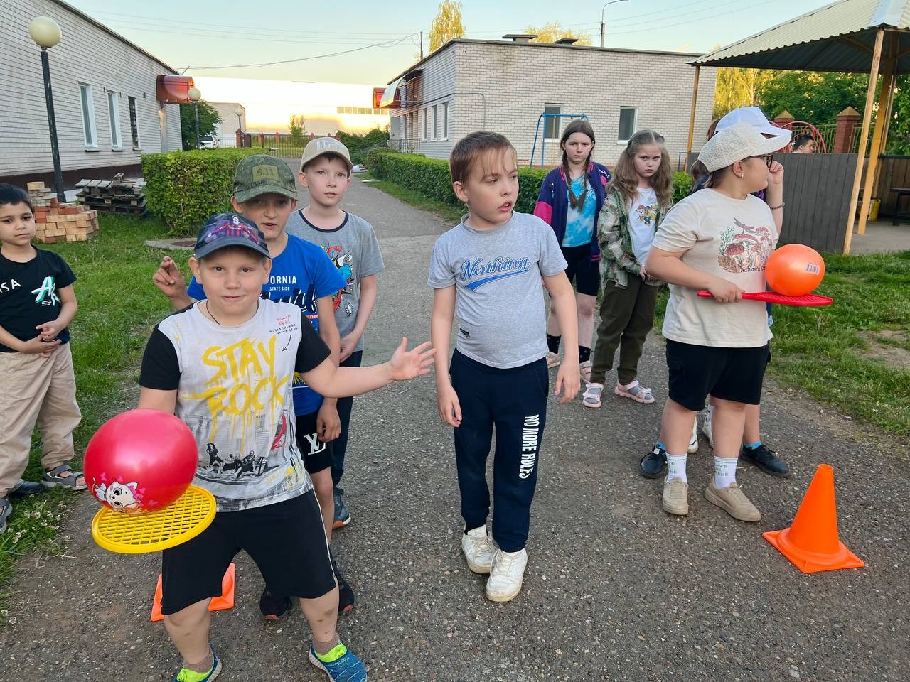 'Веселые старты' организовали волонтеры Елабужского института КФУ 'Веселые старты' организовали волонтеры Елабужского института КФУ