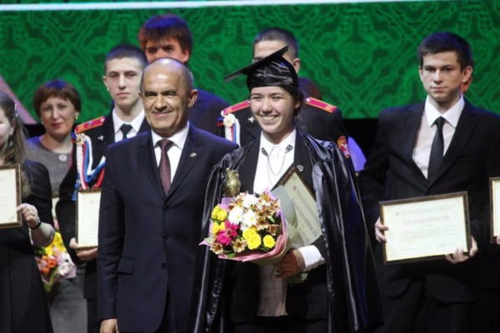 В Казани наградили победителей и призеров всероссийских олимпиад школьников В Казани наградили победителей и призеров всероссийских олимпиад школьников