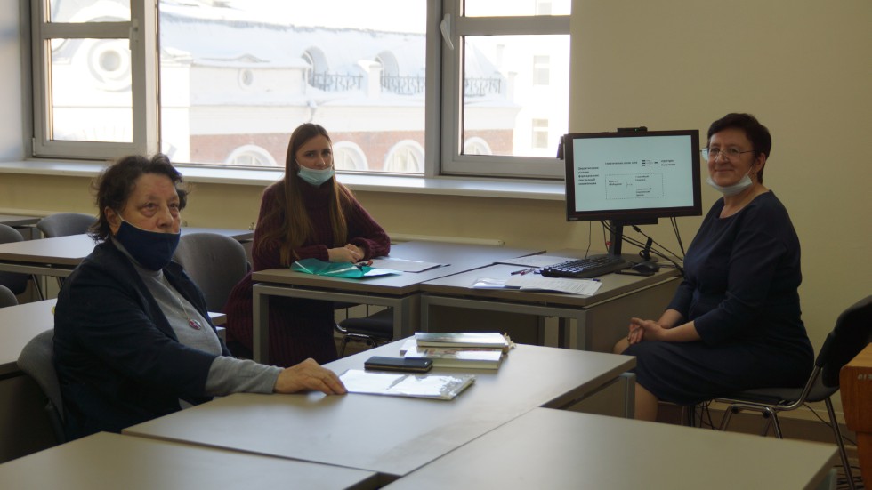 �������������  ������-������������ �����������, ����������� 100-����� �� ��� �������� ��������� ��� ���������