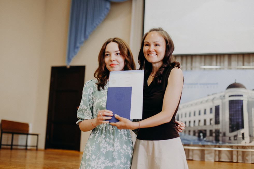 Состоялось торжественное вручение дипломов выпускникам бакалавриата по направлению Состоялось торжественное вручение дипломов выпускникам бакалавриата по направлению