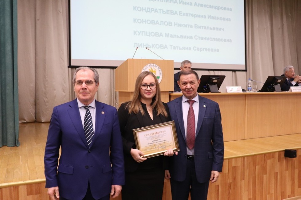 Победителями на получение гранта стал молодежный научный коллектив Елабужского института КФУ Победителями на получение гранта стал молодежный научный коллектив Елабужского института КФУ