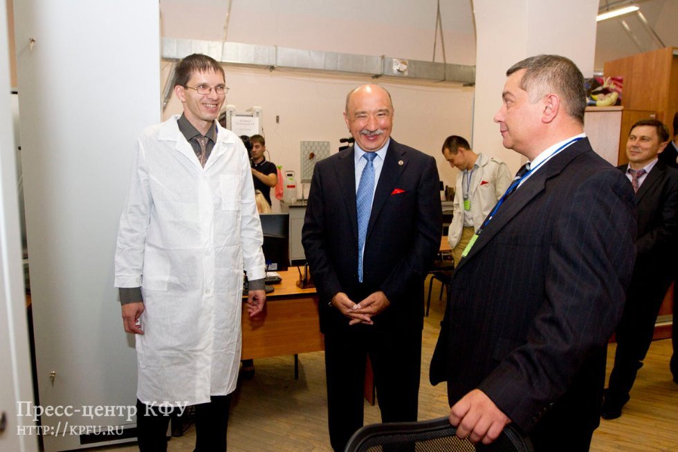 Opening of Neurobiology Laboratory