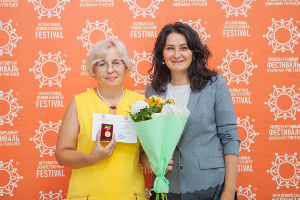В рамках XII Международного Фестиваля школьных учителей состоялось торжественное награждение ,Елабужский институт КФУ