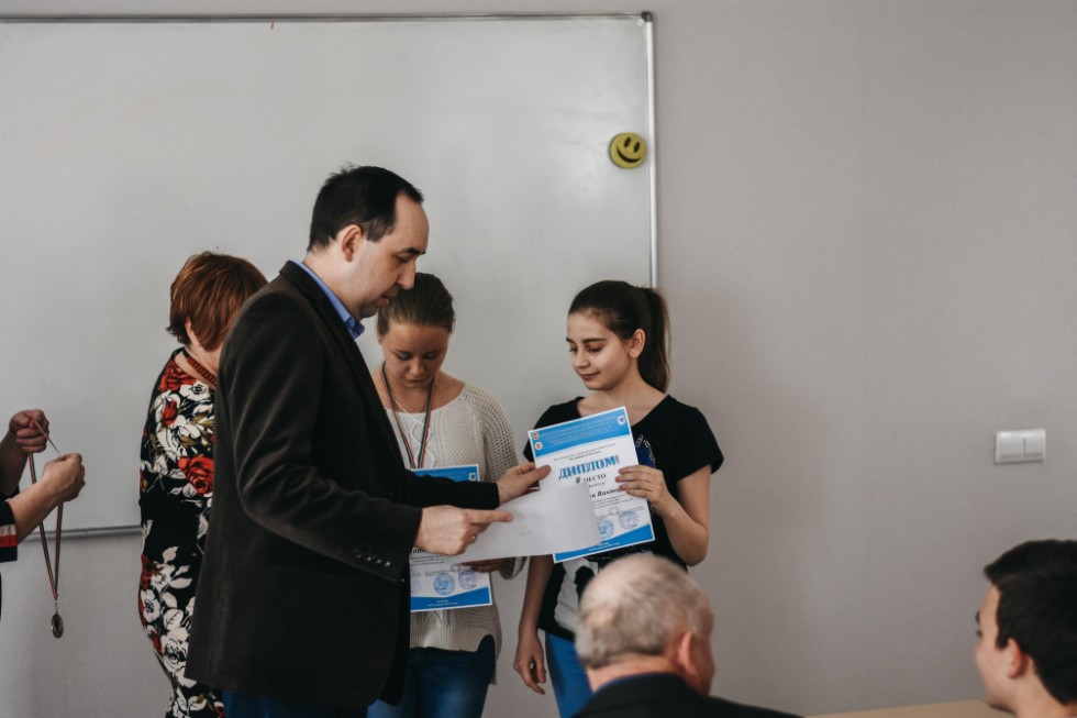 ����� ��������� ���� ������������� 