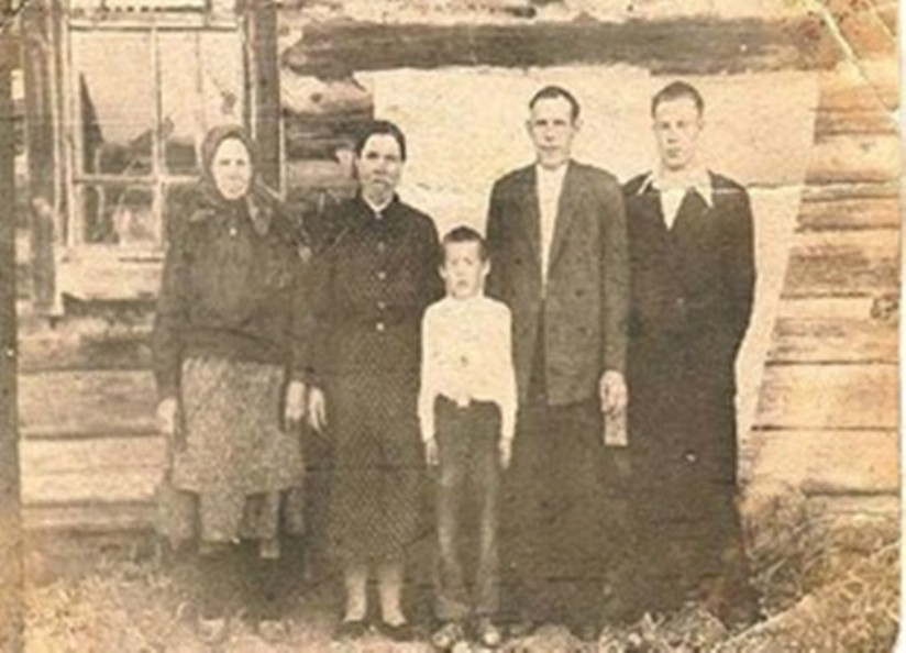 Сохраняя память о героях: кураторские часы Сохраняя память о героях: кураторские часы