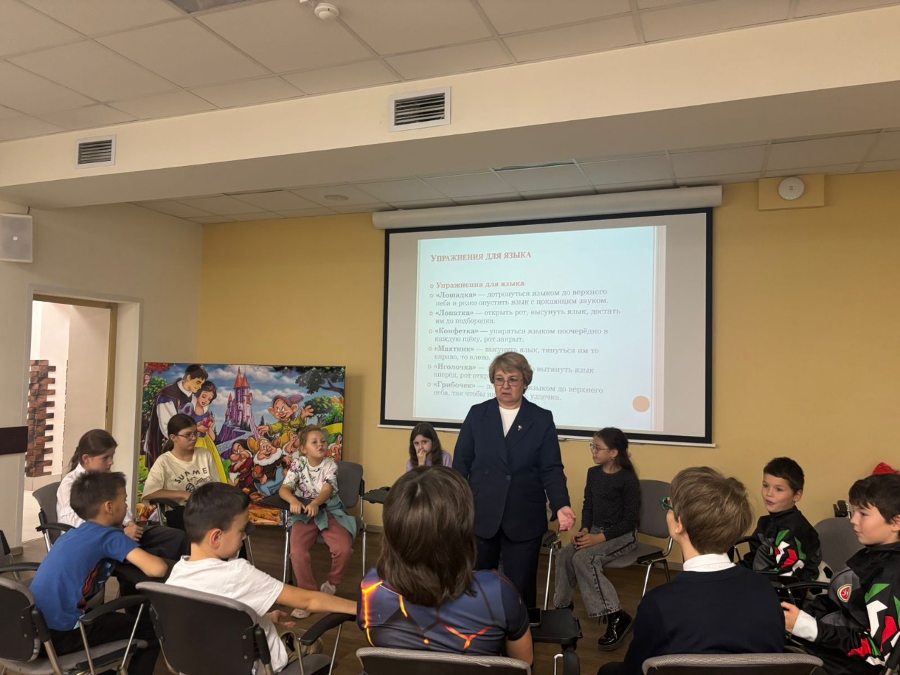 Детский театр КФУ 'Радуга' начал 9-ый театральный сезон Детский театр КФУ 'Радуга' начал 9-ый театральный сезон