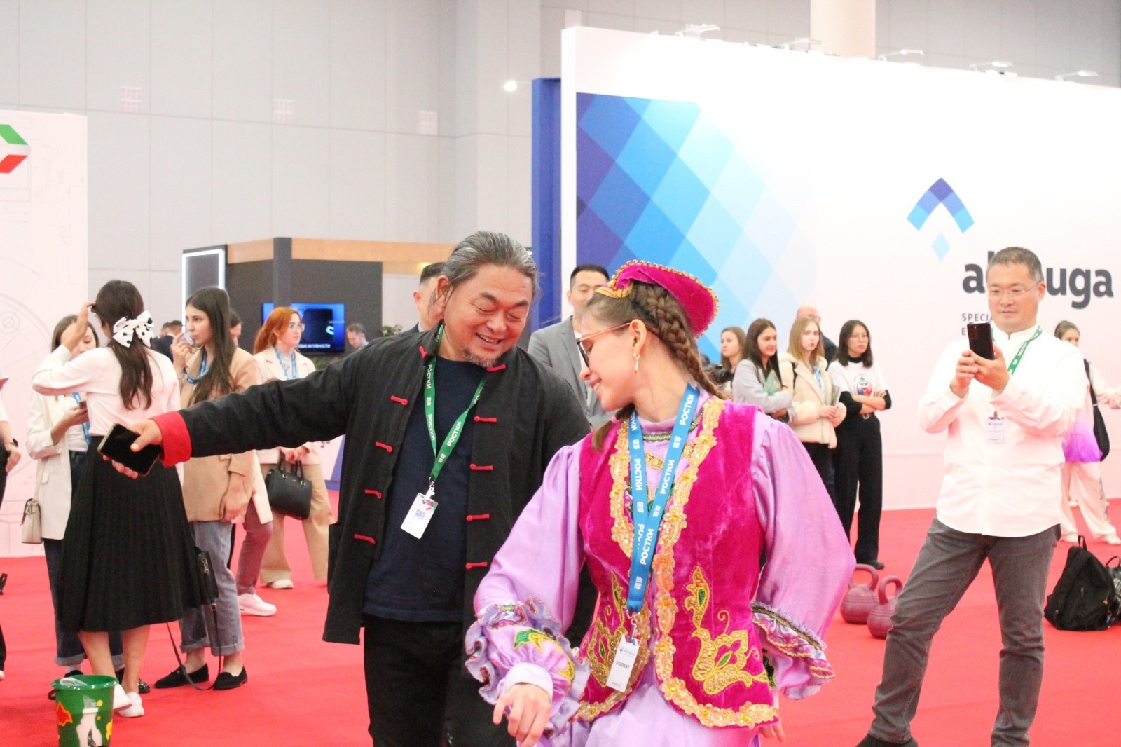 ИФМК ? участник первого крупнейшего международного форума 'РОСТКИ' ИФМК ? участник первого крупнейшего международного форума 'РОСТКИ'