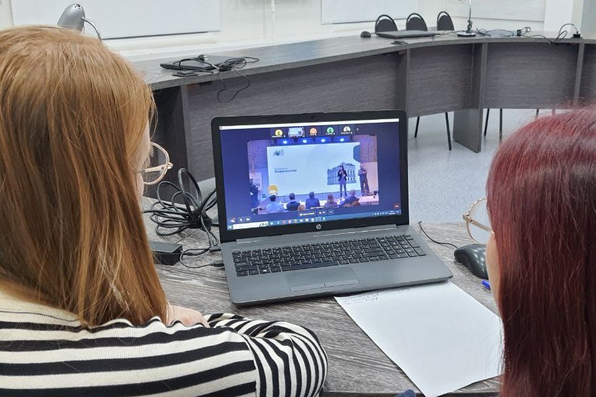 Участники СНК 'Школа экскурсоводов' в числе победителей III Всероссийского конкурса Участники СНК 'Школа экскурсоводов' в числе победителей III Всероссийского конкурса