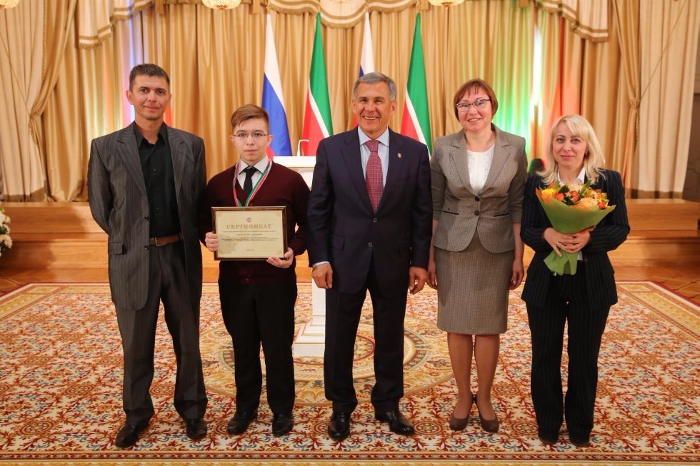 В Казани наградили победителей и призеров всероссийских олимпиад школьников В Казани наградили победителей и призеров всероссийских олимпиад школьников